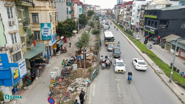  Dự án đường 815 tỷ đồng ở Hà Nội đắp chiếu 2 năm, nhiều nhà không dám mở cửa - Ảnh 1.