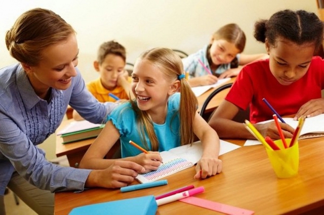 The teacher showed off a photo of her lunch, the mother found out a strange detail, and quickly questioned the principal for a quick leave from school - Photo 3.