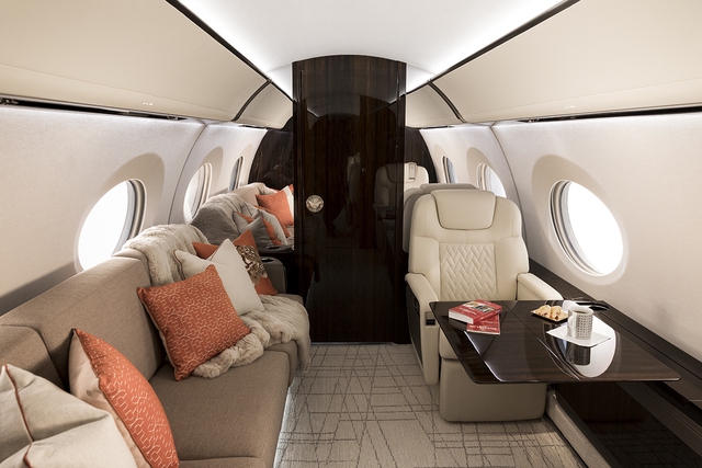 Overwhelmed with Gulfstream jet for the super-rich of Sun Group: 5-star hotel in the air, wifi accepts all oceans or ice mountains, flies over turbulent areas, 100% fresh air constantly refreshes - Photo 8.