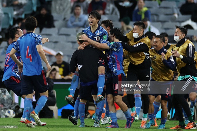 Japan won a super-suffocating victory, officially won the World Cup ticket, giving a chance to Vietnam Tel - Photo 2.