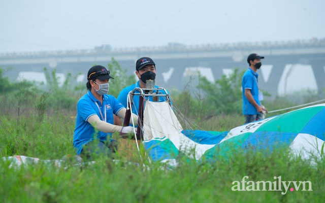 The first time holding a hot air balloon festival in Hanoi: A rare opportunity to see the city from above - Photo 8.