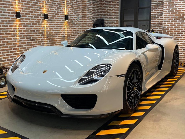 Mua siêu xe 200 tỷ chưa lâu, đại gia Hoàng Kim Khánh khớp lệnh thêm siêu phẩm Porsche 918 Spyder bản đặc biệt có giá cao ngất ngưởng - Ảnh 3.