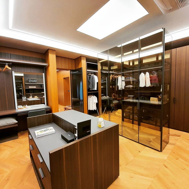Mục sở thị căn penthouse 100 tỷ lộng lẫy Hyun Bin tậu mừng tân hôn: Không hổ danh tài phiệt bất động sản yêu chiều vợ! - Ảnh 17. Mục sở thị căn penthouse 100 tỷ lộng lẫy Hyun Bin tậu mừng tân hôn: Không hổ danh tài phiệt bất động sản yêu chiều vợ! - Ảnh 17.