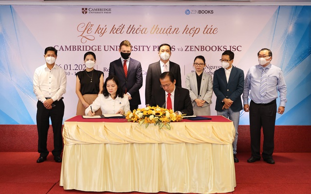 Lễ ký kết thỏa thuận hợp tác giữa Nhà xuất bản Đại học Cambridge và Công ty cổ phần Zenbooks