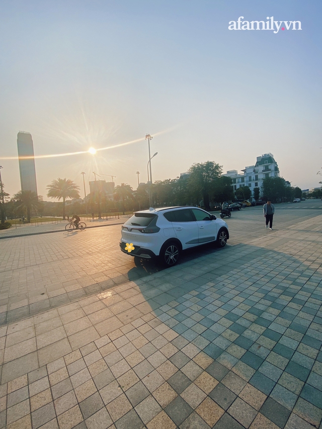 9X sớm sở hữu ô tô điện tại Hà Nội giữa lúc xăng tăng đỉnh điểm: Xe điện đẹp và hợp với các chị em, giờ chỉ lo tìm chỗ sạc điện chứ chẳng quan tâm giá tăng - Ảnh 4.