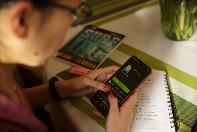 Duolingo lần đầu tiết lộ chiến lược kinh doanh tại Việt Nam: Ưu tiên thu hút khách hàng chứ chưa kiếm tiền, ‘phá lệ’ tăng cường marketing để đi nhanh hơn - Ảnh 2.