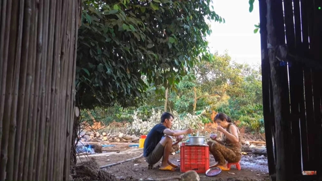 Cận cảnh nhà mới của YouTuber nghèo nhất Việt Nam Sang Vlog - Ảnh 2.