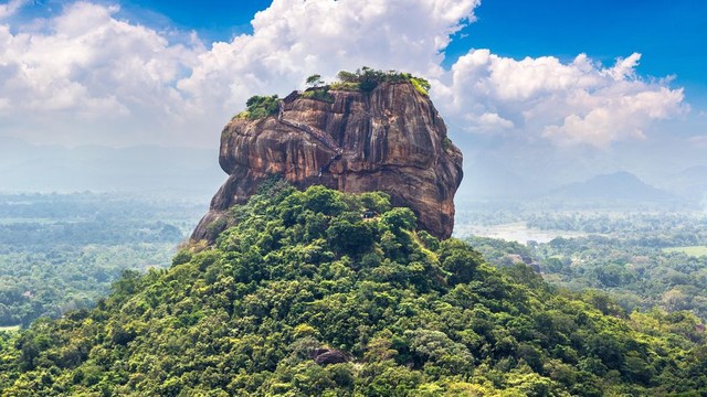 Sri Lanka – hòn đảo ‘thiên đường’ từng lọt danh sách những điểm đến hàng đầu, du lịch đóng góp 12% GDP toàn quốc - Ảnh 4.