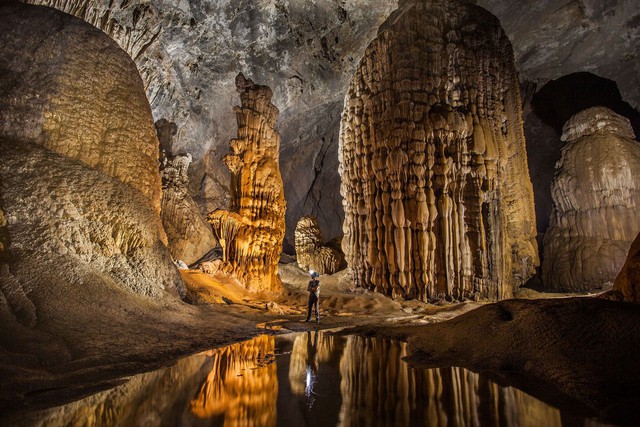 Close-up of the world's largest cave exploration tour in Vietnam: Sell out tickets all year in advance, must have abundant physical strength and it is important to have….  money - Photo 3.