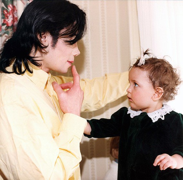 Michael Jackson's daughter's tragic life after her father's death: Living on a mountain of inheritance money but piled up with trauma and incidents - Photo 3.