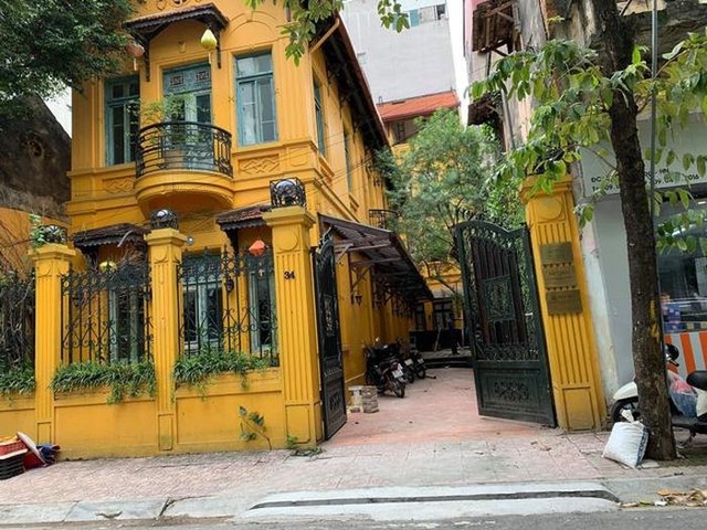 Cận cảnh một trong 600 căn biệt thự cổ được bán ở Hà Nội: Nửa tỷ một mét vuông, 7 phòng ngủ, mặt tiền đắt địa - Ảnh 11.
