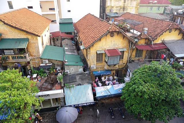 Cận cảnh một trong 600 căn biệt thự cổ được bán ở Hà Nội: Nửa tỷ một mét vuông, 7 phòng ngủ, mặt tiền đắt địa - Ảnh 3.