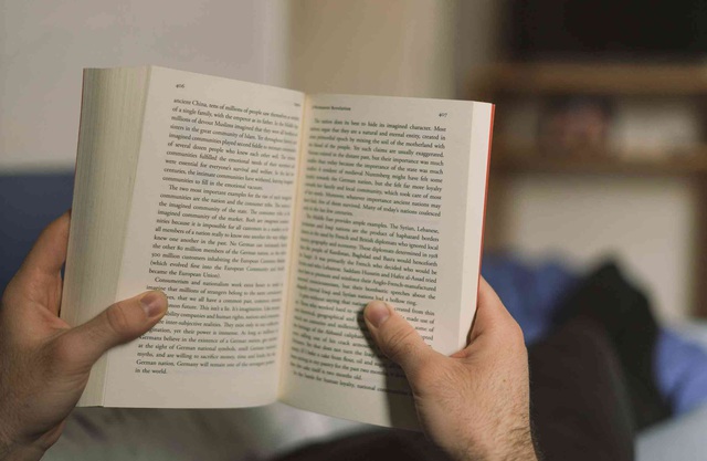 Nghiên cứu của Đại học Yale: Càng đọc nhiều sách, bạn càng sống lâu - Ảnh 2.