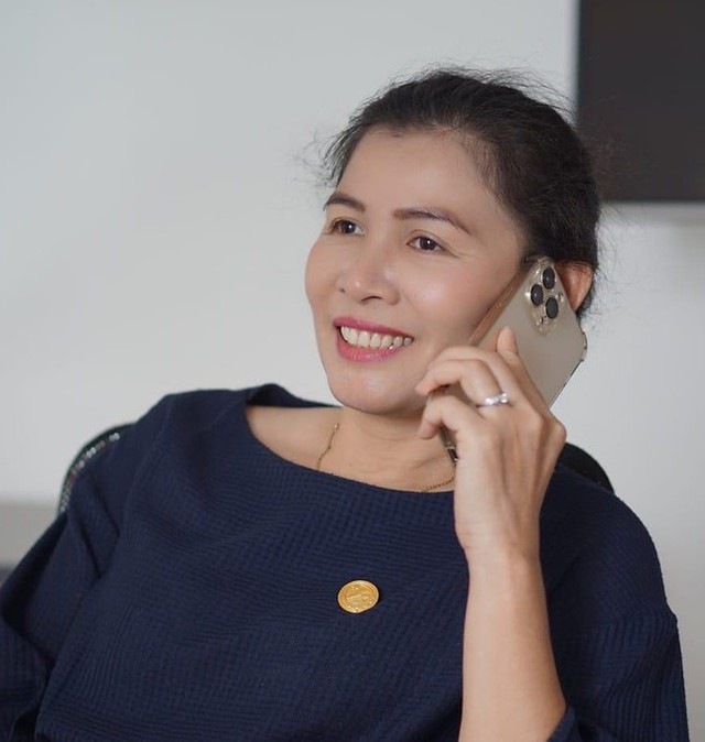 Công an làm việc với nhà báo Hàn Ni về đơn tố cáo của bà Nguyễn Phương Hằng - Ảnh 1.
