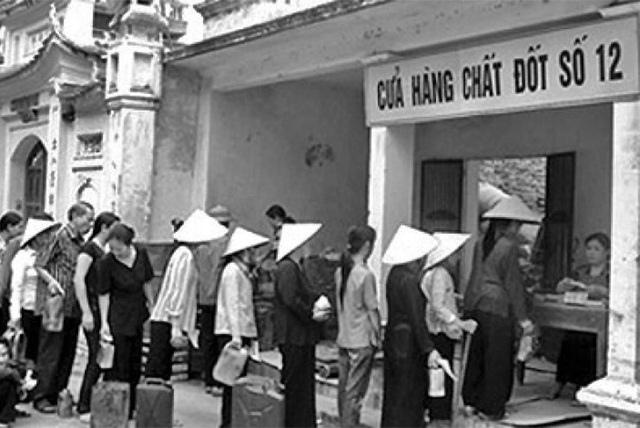 Những nghề độc lạ cực hot thời bao cấp - Ảnh 8. Những nghề độc lạ cực hot thời bao cấp - Ảnh 8.