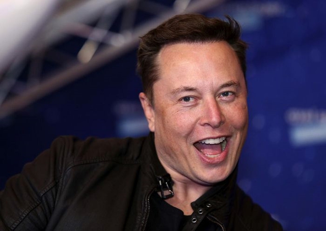 Elon Musk ráo riết vay nợ để mua Twitter, thừa nhận chỉ có...10 đến 15 tỷ USD tiền mặt - Ảnh 1.