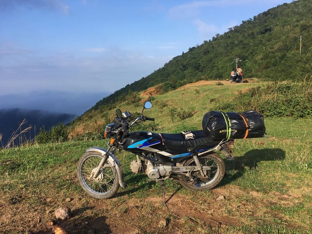 Portrait of a Vietnamese motorcycle company that secretly overwhelms Honda in the Northwest: Selling Win cars to people in the mountains, the pig pass climbs steeply, now makes electric motorbikes - Photo 2.