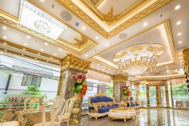 3 khách sạn dát vàng của Việt Nam: Giá chỉ bằng 10% mức thông thường, toilet dát vàng khiến báo Nga cũng phải trầm trồ - Ảnh 14.
