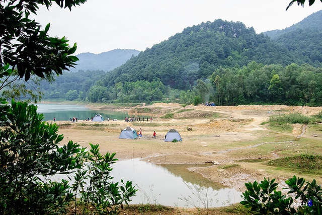 Ngán phố phường, ngại đông đúc: Hãy đến 4 địa điểm cắm trại giữa thiên nhiên, cách Hà Nội chỉ 1 tiếng lái xe - Ảnh 4.