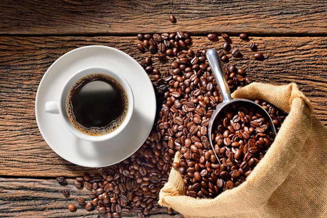 Nam thanh niên 29 tuổi tử vong vì dùng caffeine quá liều: Dân công sở dù nghiện cà phê đến đâu cũng ĐỪNG uống quá NGƯỠNG này để không tự hại chính mình - Ảnh 3.
