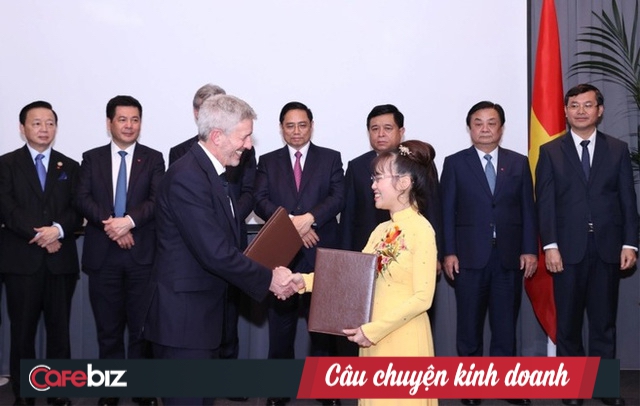 Billionaire Nguyen Thi Phuong Thao revealed that she will spend most of her fortune to serve the community, explaining the reason for donating $200 million to British University instead of Vietnam - Photo 1.