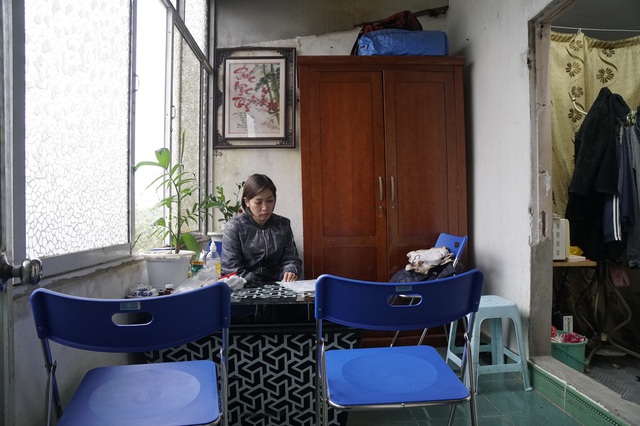 Tears of a woman in Hanoi 37 years after giving birth - Photo 3.