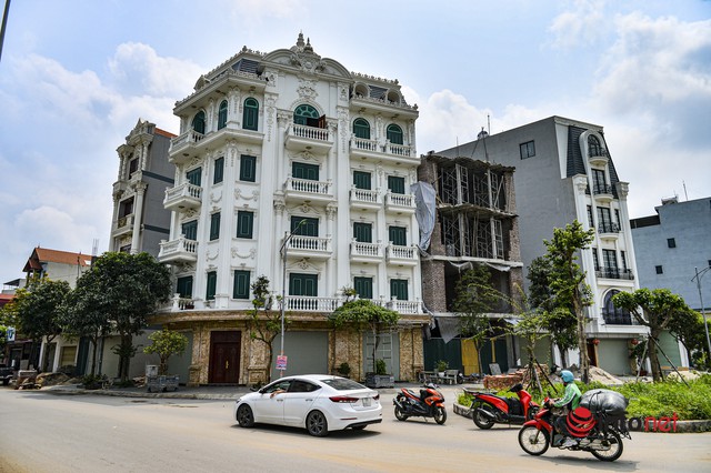 Làng buôn vải tỷ phú đua xây lâu đài lộng lẫy, cho thuê đút túi trăm triệu mỗi tháng - Ảnh 13.