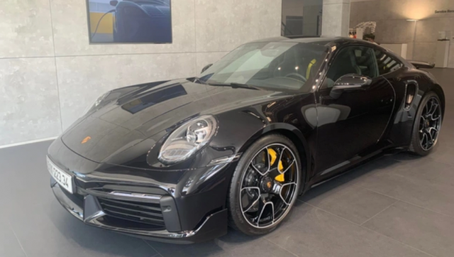 The Porsche 911 quartet was purchased by Mr. Dang Le Nguyen Vu at the beginning of the year: All are new generation cars, with a unique one in Vietnam - Photo 11. The Porsche 911 quartet was bought by Mr. Dang Le Nguyen Vu at the beginning of the year: All are new generation cars, with the only one in Vietnam - Photo 11.