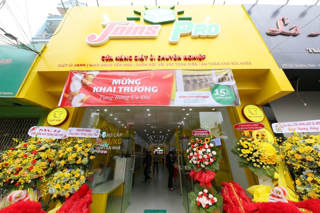 Masan ra mắt chuỗi cửa hàng giặt ủi chuyên nghiệp Joins Pro: Công suất cửa hàng lên tới 3 tấn/ngày, tương lai sẽ tích hợp với WinMart+, Phúc Long… - Ảnh 1. Masan ra mắt chuỗi cửa hàng giặt ủi chuyên nghiệp Joins Pro: Công suất cửa hàng lên tới 3 tấn/ngày, tương lai sẽ tích hợp với WinMart+, Phúc Long… - Ảnh 1.