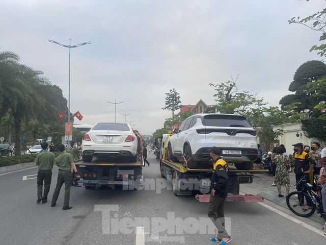   Close-up of the sealed luxury car line of the former President of Ha Long - Photo 4.