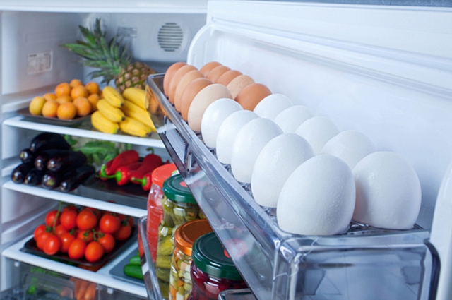 99% chị em sai lầm khi bảo quản trứng ở vị trí này, biến tủ lạnh thành ổ lây nhiễm vi khuẩn - Ảnh 2.