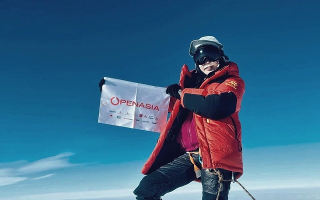 Nguyễn Thị Thanh Nhã thành công chinh phục đỉnh núi Everest. Ảnh: Seven Summit Treks Pvt. Ltd