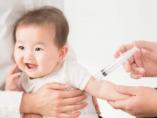 Viêm gan bí ẩn lây lan sang 25 quốc gia: Cha mẹ Việt chột dạ lục sổ tiêm, cuống cuồng tìm hiểu lợi ích của việc tiêm vắc xin viêm gan cho con - Ảnh 2.