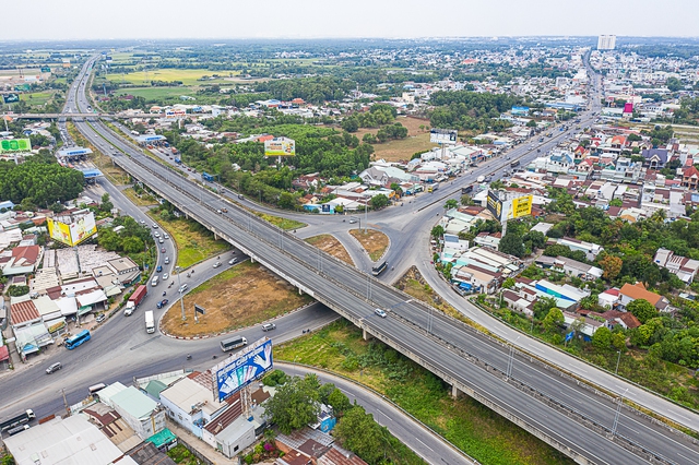 Loạt dự án hạ tầng gần 200.000 tỷ giúp lột xác vùng Đông Nam Bộ - Ảnh 1.