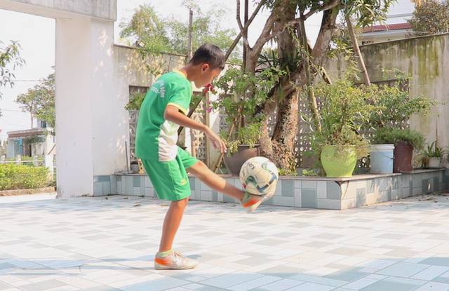 The boy who impressed David Beckham received a special mission at the 31st SEA Games - Photo 2.