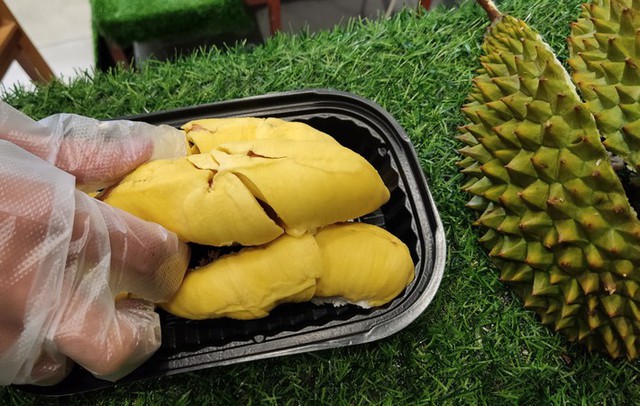 Stunned with the price of Musang King durian grown in Vietnam - Photo 2.