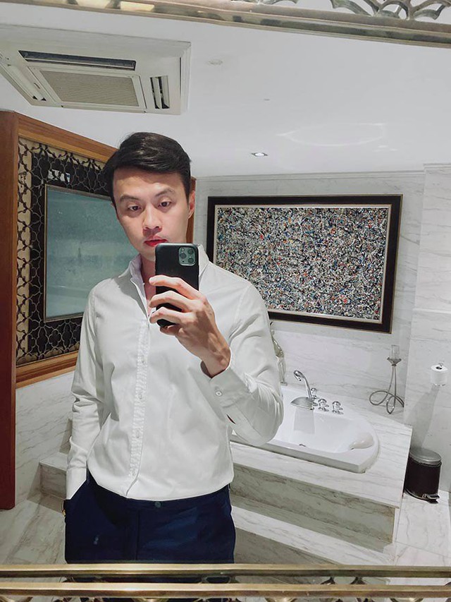 Shark Khoa: Handsome, a lot of money, in a villa so good that the mist bath alone is 50 million dong - Photo 5. Shark Khoa: Handsome, a lot of money, in a villa so good that the mist bath alone is 50 million dong - Photo 5.