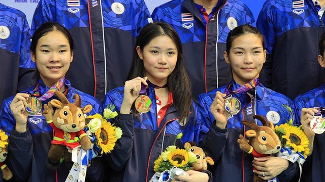  Nhan sắc khả ái trong trẻo của thiên thần cầu lông 15 tuổi thu hút chú ý tại SEA Games 31  - Ảnh 2.