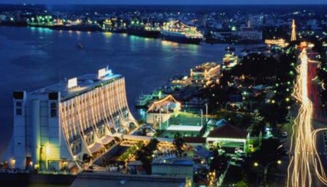 ‘Khách sạn nổi’ 5 sao từng ‘đậu’ lênh đênh trên sông Sài Gòn: Những năm 90, giá đã là 8 triệu đồng/đêm, có cả sân tennis, sân đỗ trực thăng… nhưng hình ảnh hiện tại thật đáng buồn!   - Ảnh 8.