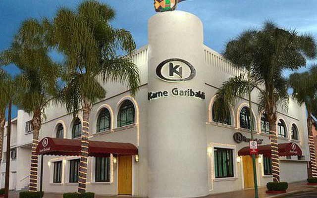 Nhà hàng ở Mexico phục vụ đồ ăn chỉ sau 13,5 giây, kể từ lúc thực khách gọi món. Ảnh: Karne Garibaldi.