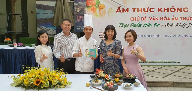 Vũ Thuỳ Linh: Nữ Tiến sĩ cá nóc người Việt đầu tiên, lấy bằng đầu bếp mà tỉ lệ đỗ chỉ khoảng 40-60% và dự định biến cá nóc thành món ăn có giá trị ở Việt Nam - Ảnh 12.