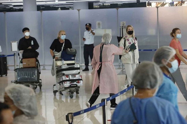 Thái Lan đặt các sân bay quốc tế trong tình trạng cảnh báo về bệnh đậu mùa khỉ - Ảnh 1.