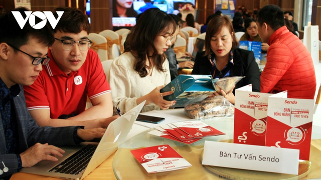 Thương mại điện tử Việt Nam vẫn tăng trưởng trên 20% bất chấp đại dịch - Ảnh 1.