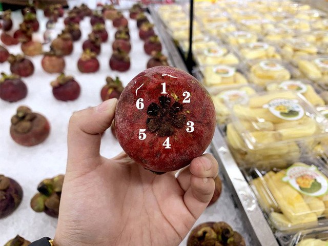   Buy damaged mangosteen, growers tell to look at one spot on the peel, make sure that any fruit is delicious - Photo 2.