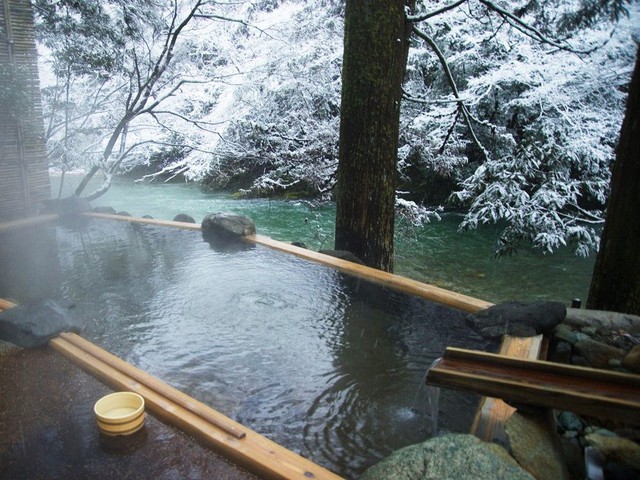 10 things that make tourists who go to Japan once will remember forever: Onsen bathing is only ranked 5th - Photo 6.