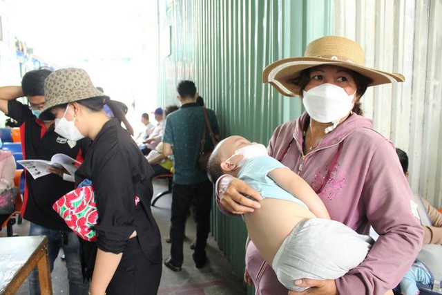 Alarm: 121 dengue fever outbreaks, 10 hand, foot and mouth disease outbreaks in Ho Chi Minh City - Photo 2.