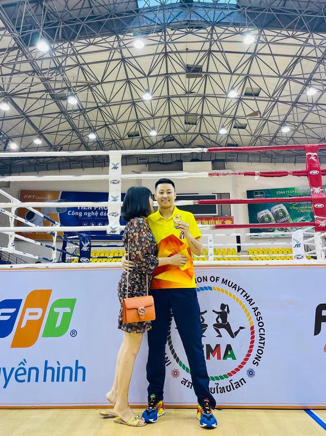 Bùi Yến Ly - võ sĩ thống trị Muay Thái: 12 năm liên tiếp vô địch quốc gia, giành được HCV SEA Games liền mang đi cầu hôn bạn gái - Ảnh 11.