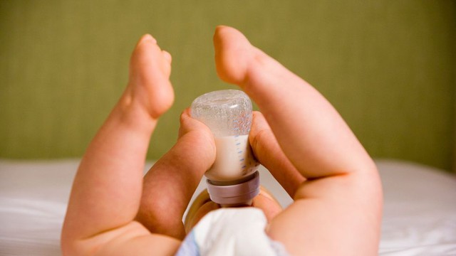 Sữa mẹ nhân tạo: Sản phẩm mới chấm dứt nỗi ám ảnh cho con bú của các bà mẹ? - Ảnh 1.