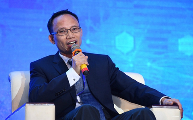 Tiến sĩ Cấn Văn Lực hiện là Chuyên gia Kinh tế trưởng BIDV, Thành viên Hội đồng Tư vấn Chính sách Tài chính - tiền tệ Quốc gia.
