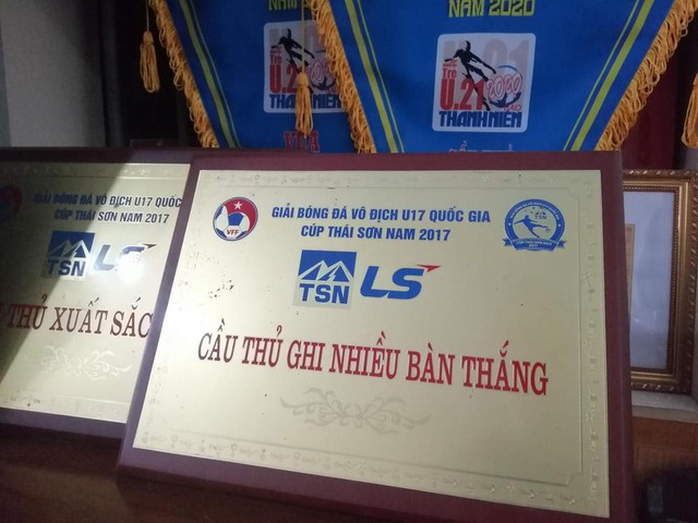  Nhâm Mạnh Dũng tập luyện trong màu áo U23 Việt Nam. (Ảnh: VFF) - Ảnh 8.